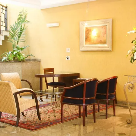 Trevi Hotel E Business-2