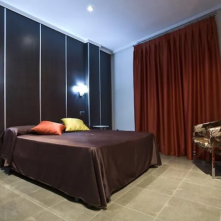 Hostal Alcalá Del Júcar-2