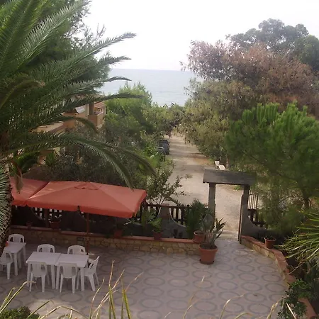 B&B Valoroso Village-3