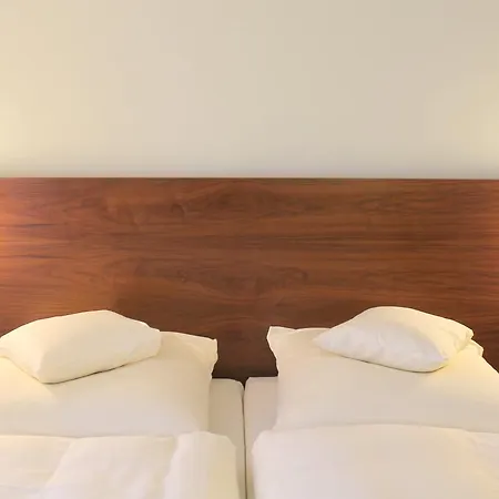 Venusberghotel-2