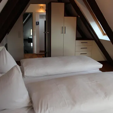 Hotel Schmales Haus-3