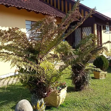 Pousada Casa Amarela-3