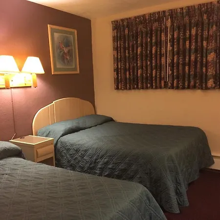 Royal Court Motel-3