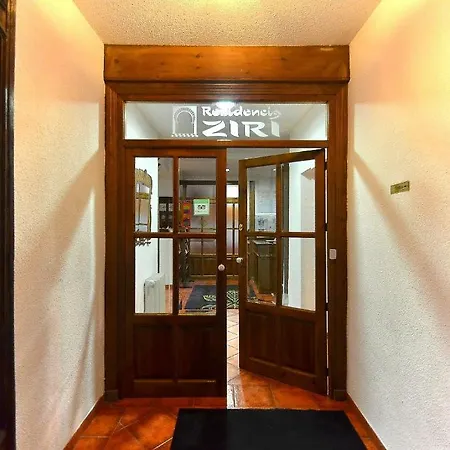 Residencia Ziri-2