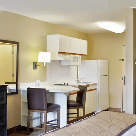 Mainstay Suites Las Vegas Convention Center-2