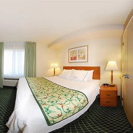 Fairfield Inn & Suites Ames-2