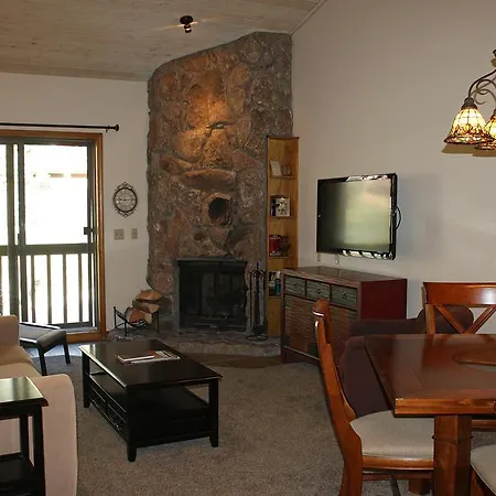 Cascade Village By The Ivy Group-3