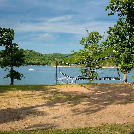 Branson Yacht Club-2