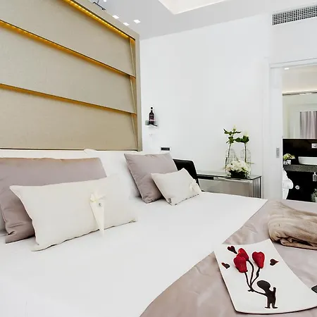 Vatican Style Suite-2