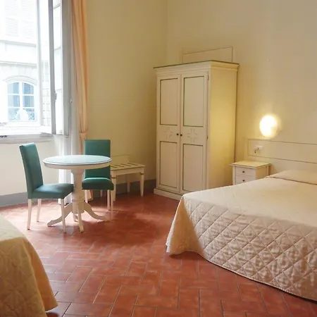 Hotel Crocini-3