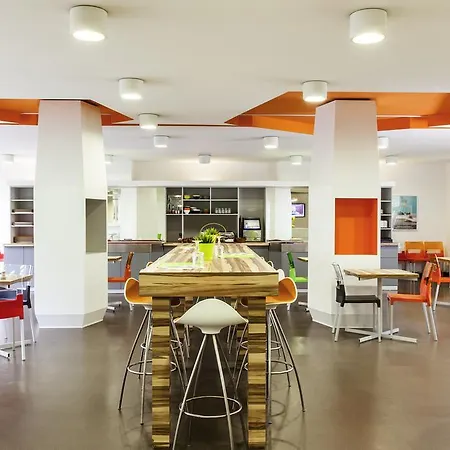Ibis Styles Paris Saint Ouen-3