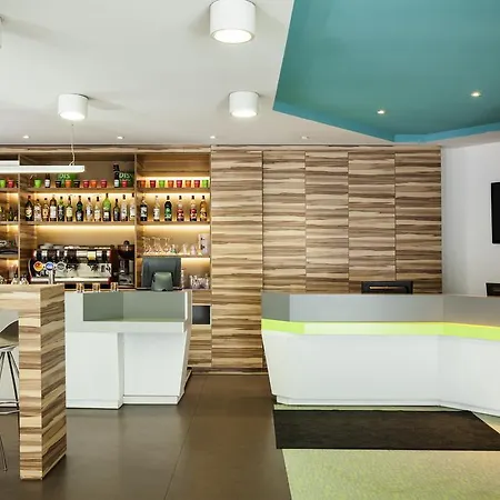 Ibis Styles Paris Saint Ouen-2