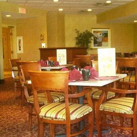 Hartford Hotel & Conference Center-2