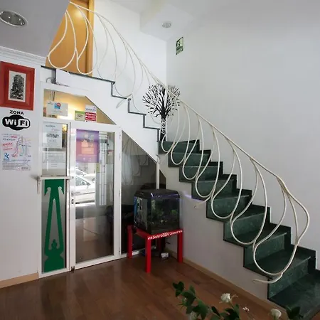 Hostal Gaudi Cuenca-2