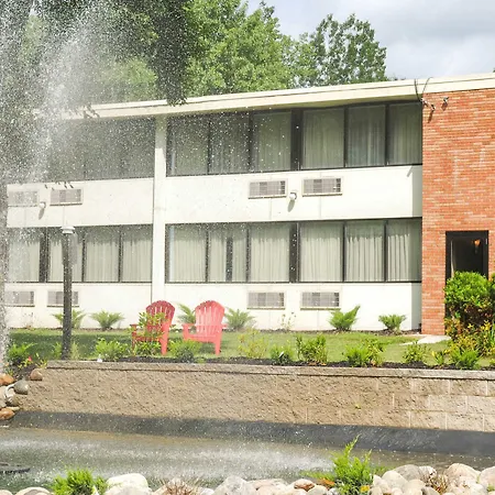 Rodeway Inn Springhills Lake George-3