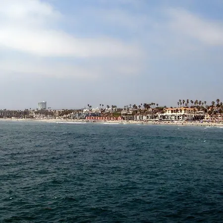 Days Inn By Wyndham Oceanside-2