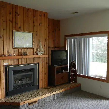 Depoe Bay Inn (Adults Only)-3