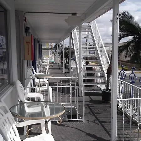 Sea Foam Motel-3
