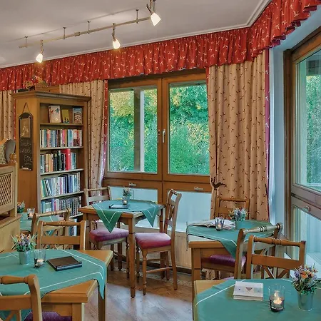 Apart Hotel am Sonnenhügel-3