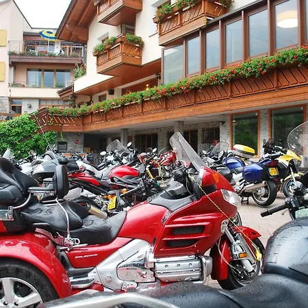 Alps Oriental Wellness Hotel-3