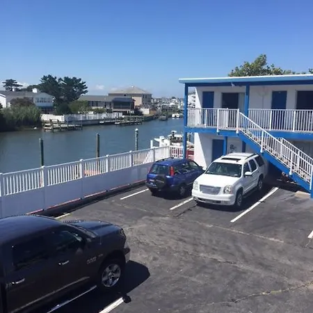 Islander Motel-2