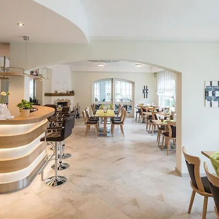 Landhotel Kristall-3