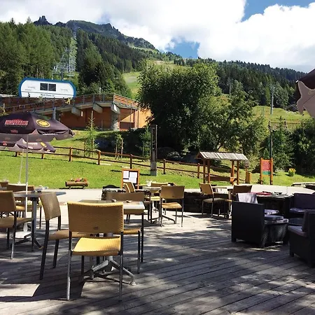 Lagrange Vacances Le Roc Belle Face-3
