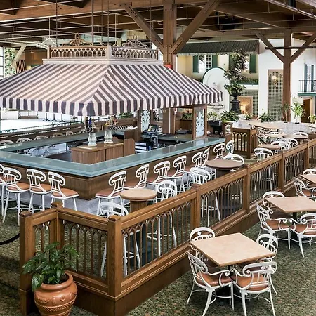 Holiday Inn Perrysburg French Quarter-2