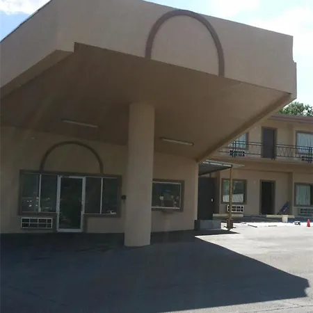 Economy Inn Hot Springs-2