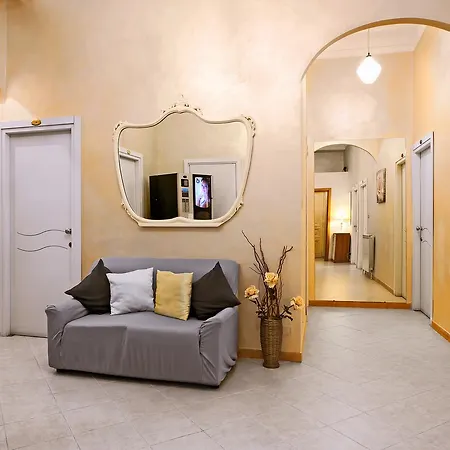 Via Marsaglia Rooms-3