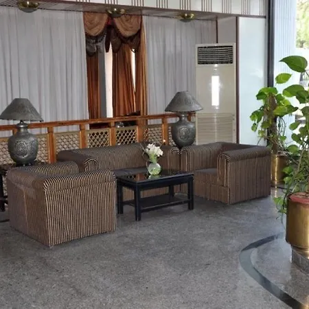 Dreamland Hotel-3