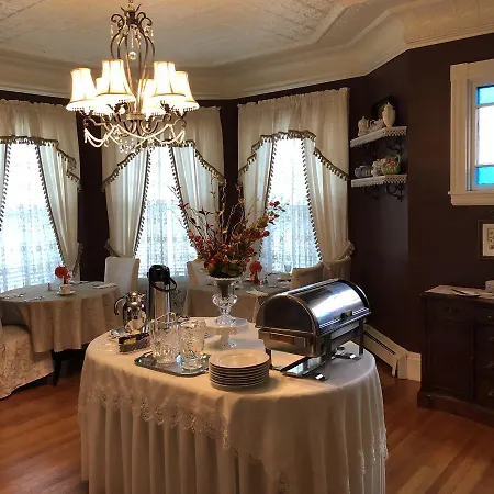 Penley House Bed & Breakfast-3