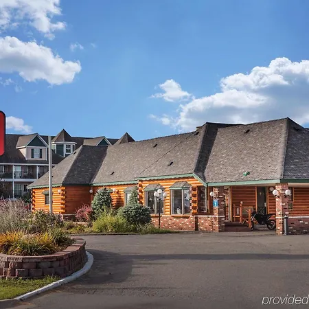 Econo Lodge Bayview-2