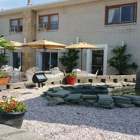 The Amethyst Beach Motel-3