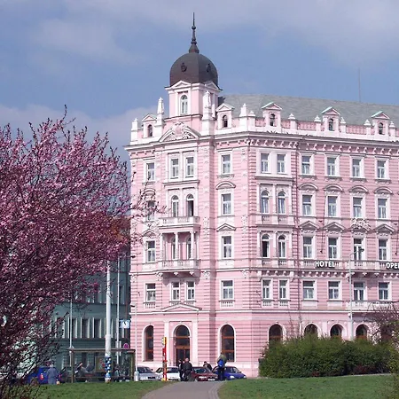 Hotel Opera-2