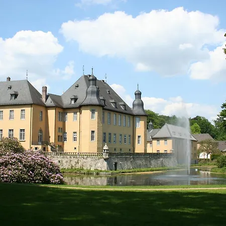 Hotel Schloss Dyck-2