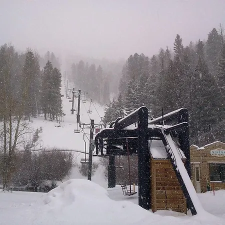 Three Bears Lodge-3