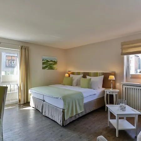 Hotel Uthland-2