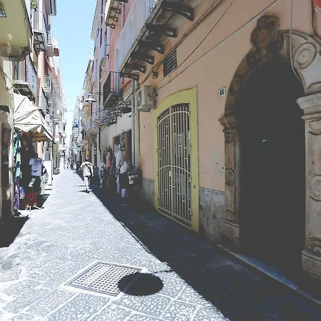 Il Viaggiatore Via Indipendenza B&B-2