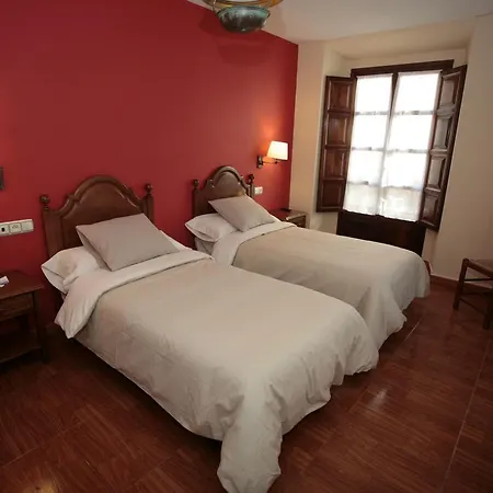Hotel Piloñés-3