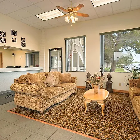 Days Inn By Wyndham Richland-2