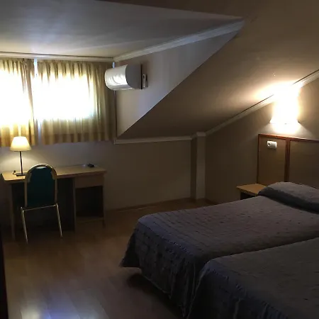 Hotel Avenida Leganés-3