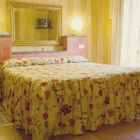 Hotel Centrale-3