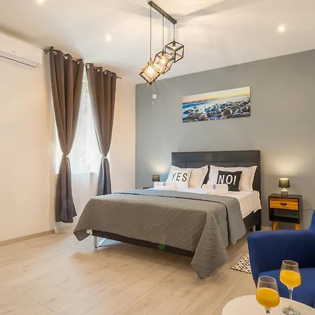 Rooms Sea & Sun With Private Parking-2