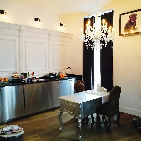 Purple Dog Suites-3