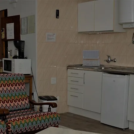 Apartamentos Turisticos Lindomar-3