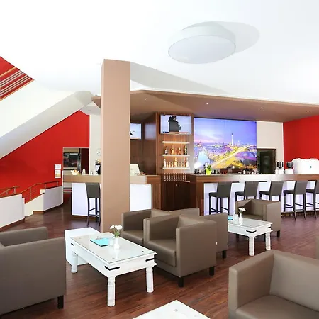 Hoteltow-3