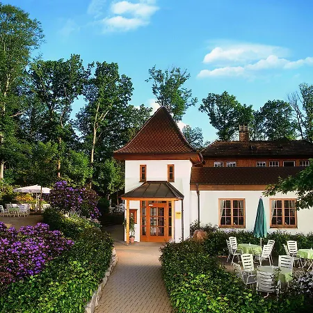 Waldcafe Hotel Restaurant-3