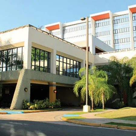 Howard Johnson By Wyndham San Juan Centro Cardiovascular-2