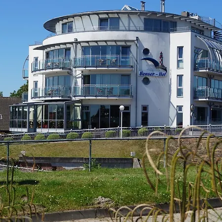 Nordseehotel Benser Hof Garni am Hafen-3